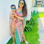 Vinny Arora Instagram – Last time I blinked I was 9 months pregnant , blinked again & here I am taking selfies with a 9 month old mini me 💕🧿
Time really does fly 🚀