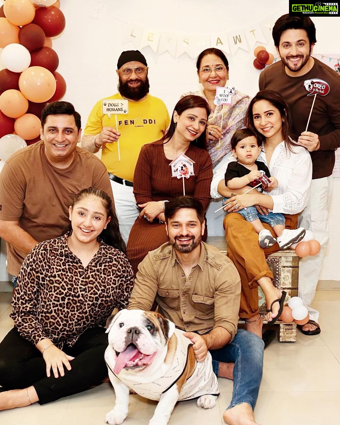 Vinny Arora Instagram - 4 years of togetherness with our fur baby & how can it not be a big deal ❤️ @oreo.thetroublemaker ‘s Adopt-a-versary no 4 🐶🧿 Decor: @ezyprints Pet Cake: @bombaybarkers Customised Return Favors: @alienchikki