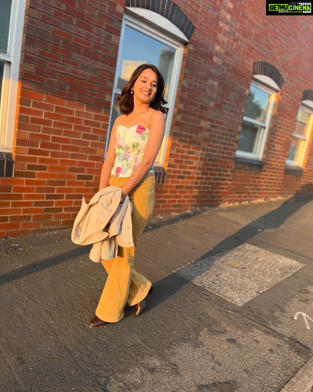 Virti Vaghani Instagram - But the heart wants what it wants!!!🥰 Birmingham, United Kingdom