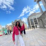 Virti Vaghani Instagram - 💗 Stealing @khemka_riya ‘s sunglasses!💗 Birmingham, United Kingdom