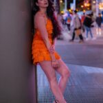 Vrushika Mehta Instagram - Ek sec wala pose, Dilade orange rose 🥀🧡 Photography: @thakkar.jay_3 Wearing: @mona_fashion_studio07 #photooftheday #instagood