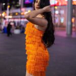 Vrushika Mehta Instagram - Ek sec wala pose, Dilade orange rose 🥀🧡 Photography: @thakkar.jay_3 Wearing: @mona_fashion_studio07 #photooftheday #instagood