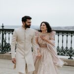 Vrushika Mehta Instagram - A Fairytale romantic affair ❤️♾️ . Location: @fairmontfrontenac Wearing: @chandanfashion Photography: @_.kahanistudio #rabhdivrushyy #wedding #love #photooftheday