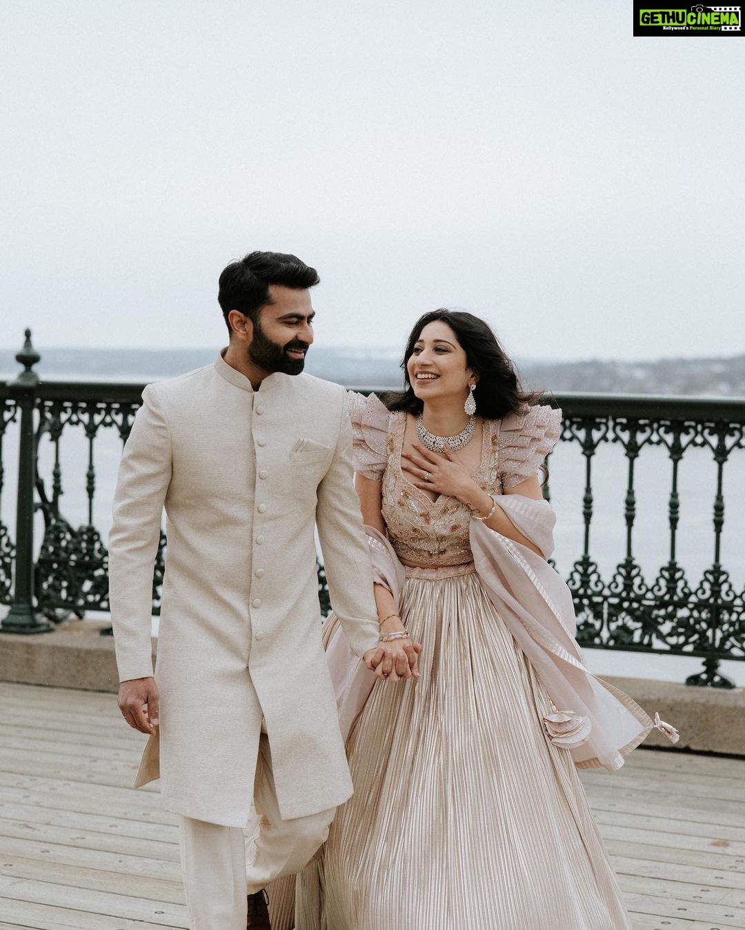 Vrushika Mehta Instagram - A Fairytale romantic affair ❤️♾️ . Location: @fairmontfrontenac Wearing: @chandanfashion Photography: @_.kahanistudio #rabhdivrushyy #wedding #love #photooftheday