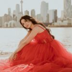 Vrushika Mehta Instagram - Hey Romeo your Juliet is here 🌹 PS: @saurabhghedia21 jaldi aao ❤️ Which emoji do I look like? . Photography: @theelysianwedding Wearing: @mona_fashion_studio07 #photooftheday #instagood #instagram #instadaily