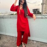 Warina Hussain Instagram - chhat wali fotos 🪁 #weddingshenanigans