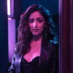 Yami Gautam Instagram - Bahar ke tapmaan ka pata nahi par yaha ka tapmaan kaafi garam ho raha hai 🔥 #ChorNikalKeBhaga is NOW STREAMING! @yamigautam @sunsunnykhez @netflix_in @maddockfilms @sharadkelkar @indraneilsengupta @ajaysinghmail #DineshVijan @amarkaushik @sirajahmed381 @vishalmishraofficial @rashmeetkaur