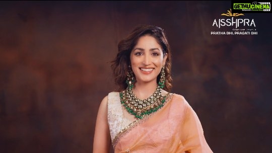 Yami Gautam Instagram - This Akshaya Tritiya, celebrate the spirit of new beginnings with the stunning collection of jewellery that is sure to leave you spellbound. Visit the store today and explore the exquisite world of Aisshpra. For more information call on 18001201299 or visit http://aisshpra.com/ #Ad #PrathaBhiPragatiBhi #NewCollection #Aisshpra #SilverJewellery #Diamond #GoldJewellery #DiamondJewellery #JewelleryCollection #JewelleryShopping #Shopping #TraditionalJewellery #ModernJewellery #LatestJewellery #Style #Fashion #Accessories #JewelleryGoals #JewelleryTrends