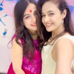 Yuvika Chaudhary Instagram - Baby shower with family