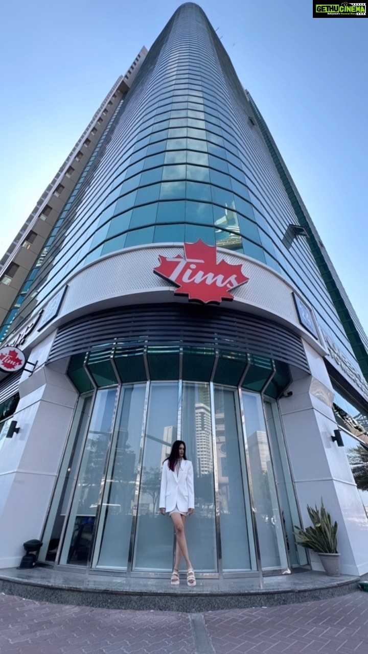 Yuvika Chaudhary Instagram - Do we love the all white look? 🤍 #allwhite #whitelook #coords #dubailifestyle #dubaigirl #dubaibling #ᴇxᴘʟᴏʀᴇʀᴇᴇʟs #fypreels