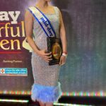 Yuvika Chaudhary Instagram - Thank you @middayindia felicitating. Wonderful evening with you all. Thank you. #grateful #thank you for #middayawards @pankhclothing