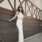 Yuvika Chaudhary Instagram - Feeling White 🤍🦋 #yuvikachaudhary @sagar__photography_