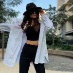 Yuvika Chaudhary Instagram – How are you all ? 🧿🖤 #yuvikachaudhary