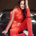 Yuvika Chaudhary Instagram - ❤❤ @yuvikachaudhary 🙈 #yuvikachaudhary #yuvikachoudhary #yuvika #privika #princenarula #roadies #bigboss #splitsvilla #nachbaliye #loveschool