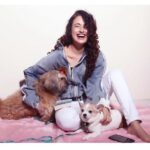 Yuvika Chaudhary Instagram - Miss u💖💖 #chikoo #buddy @yuvikachaudhary 🙈 #yuvikachaudhary #yuvikachoudhary #yuvika #privika #princenarula #roadies #bigboss #splitsvilla #nachbaliye #loveschool