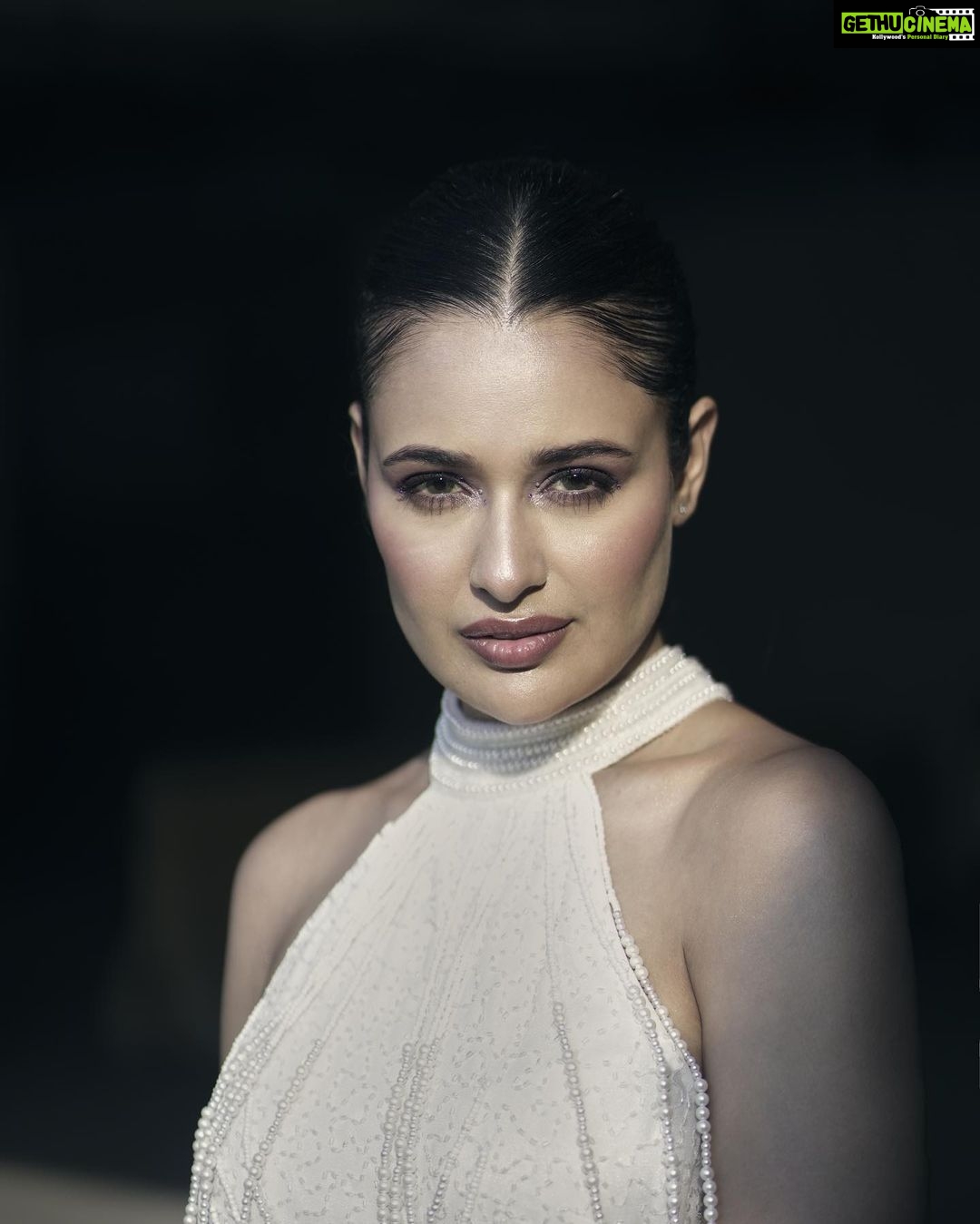 Yuvika Chaudhary Instagram - Wt do you think of this look ? #yuvikachaudhary #photooftheday #instagood #instagood #india