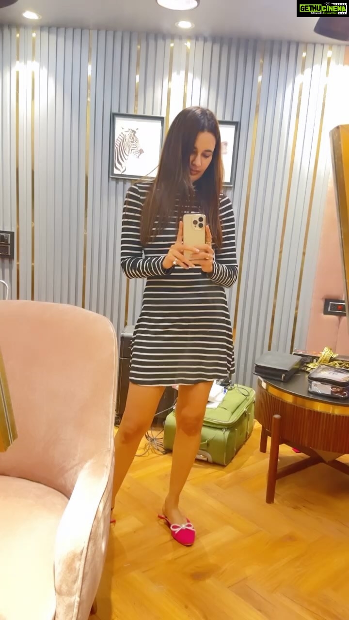 Yuvika Chaudhary Instagram - The greatest glory in living lies not in never falling, but in rising every time we fall. #yuvikachaudhary #trending #love #instagood @pankhclothing