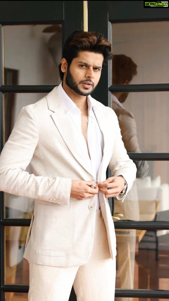 Abhimanyu Dasani Instagram - 📌 Los Angeles, California