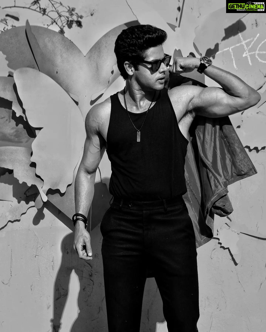 Abhimanyu Dasani Instagram - Casual. 📸 @838mg @ashguptaslife
