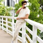 Abhimanyu Dasani Instagram – Strong, grounded and inevitable.
#TalkingAboutMyEspresso
📸 @838mg @jwicecarver Hollywood Hills