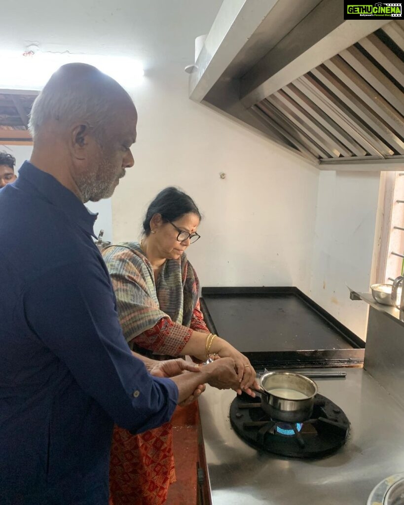 Abhirami Suresh Instagram - Before Acha departing us, I had the luckiest blessing of having my parents inaugurate my dream project, my business venture Cafe Uutopia @uutopianjournal .. we didn’t have a fancy inaugural ceremony but kept it the most divine with my parents and sister gracing the moment with their true blessings in my new journey … At home, we all had our love language so connected with food .. My father loved to explore fine food .. he would bring home street food without even having to tell him our cravings with our blissful telepathic connect .. I hope you all know that My mother cooks brilliantly … After our little tiffs at home, amma would make us her special dishes and that would be the end of our little fights and we would all hug and laugh again at some joke.. So I’m humbled and grateful to my family for having shown me the light and led me here with a lot of art and goodness instilled in my heart…. And I thank my parents for supporting me in this risky but heartfelt decision of mine to be an entrepreneur ! Today as I write this post, My father isn’t with us, but I have a million of blissful memories with my Achan … He and my mom made us good humans, And even during the hardest of the times, and during the brutal media attacks, darkest hours, we all held our hands tight and told ourselves, we know what we believe in, we know our true side of reality, we will never be disregarded by the almighty.. it is said that god takes away his favourites before they finish their humanly days in earth, and our father, our dearest guru and best friend will watch us and guide us through the journey ahead just like he was there, he will just be there holding our hands… Thank you each of you for your kind words and condolences addressed … I wasn’t able to personally respond to you all… But do include us in your prayers, And pls do pray for our father’s peaceful afterlife ….. Sending prayers and wellness to you all .. Love and prayers, Aami.