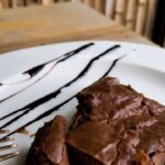 Abhirami Suresh Instagram - Freshly Home Baked Brownies with/ without ice cream anyone? 🐣 . . #BrownieLover #Brownies #ChocolateBrownie ♥️#CafeUutopia #uutopia #panangad
