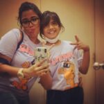 Abhirami Suresh Instagram – This lil munchkin has my heart. 
P.S – you’re right, twinning was <]^{*£}$~%{$]£€ my , no her idea 🐣 
No mine🥴 #meh #myheart