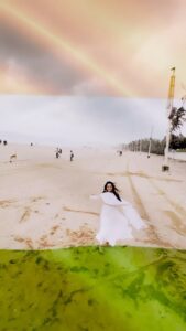 Adaa Khan Instagram - Closer to heart, Closet to the spirit… Bharat!! 🇮🇳🙏🏻 Wishing everyone a very Happy Independence Day. To a legacy of greatness, love and harmony… Jai Hind!! . . . #IndependenceDay #HappyIndependenceDay #India #ilovemyindia #feelkaroreelkaro #feelitreelit #reels #reelsinsta #fyp #adaakhan