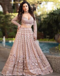 Adaa Khan Instagram - Desi vibes 🌸