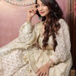Adaa Khan Instagram – शाही vibes 👸
.
.

.
.
.
#photooftheday #ootd #indianwear #fashion #style #fashionista #lookbook #instagood #instadaily #fashionlikeadaa #adaakhan