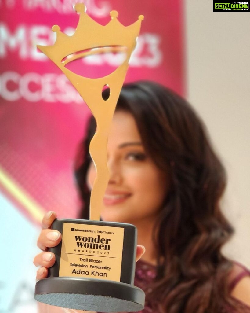 Adaa Khan Instagram - Great feeling n great honour to receive this award, to get acknowledged as a trailblazer 👣 ❤️ Grateful to each one of u for your unwavering support and love ❤️ #14years