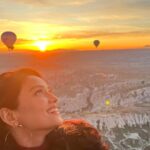 Adaa Khan Instagram – How Magical is this 💫
.
.
#reelitfeelit  #sunrise #reels #sukoon #cappadocia #adaakhan #adaaventure #travel #travelholic #instareels  #gratitude #yolo ❤️