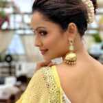 Adaa Khan Instagram - Can this be counted as a part of #WhatJhumka trend? 🤪 . . #SareePeVaari #NaariInSaree #photooftheday #ootd #lookbook #fashion #fashionnova #sareelove #desigirl #stylefile #style #mood #instagood #fashionlikeadaa #adaakhan . Jhumka: @nidhikurda 👗: @pannasareesofficial 🤝 : @ektara_world 💄:@makeupandhairbydwanijainn 💇‍♀️: @mua_rupashikalgar 🤝: @cheragsmagicalmakeovers 📍: @truetrammtrunk