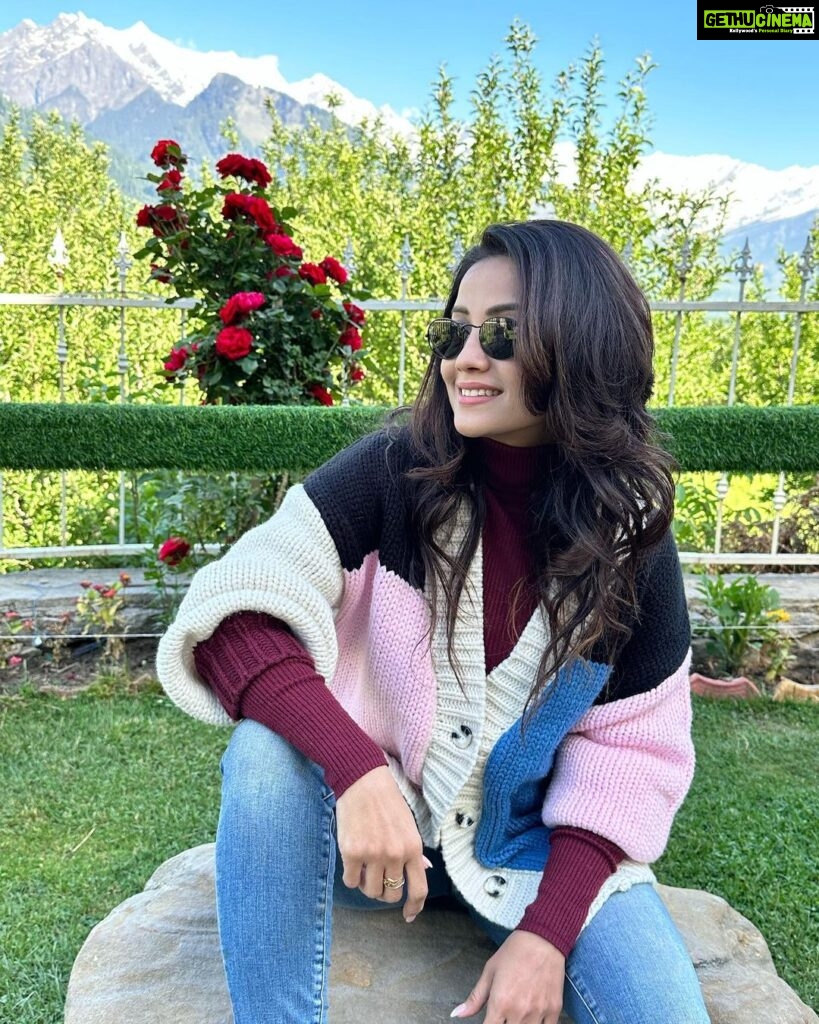 Adaa Khan Instagram - Can we skip to winters ❄️ Manali, Himachal Pradesh