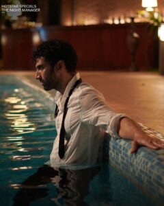 Aditya Roy Kapur Instagram - The Night Manager, at your service🕴️

17th February, mark the date! 💥

#HotstarSpecials #TheNightManager