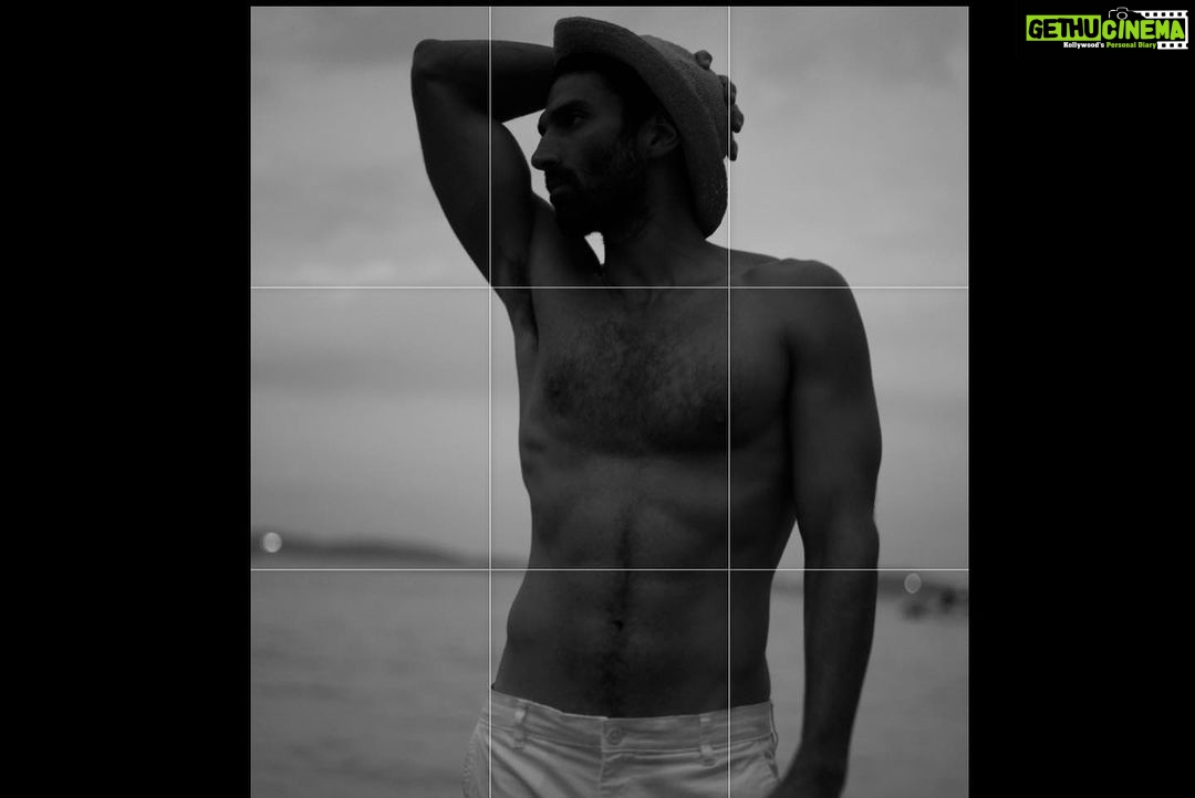 Aditya Roy Kapur - 737.5K Likes - Ya