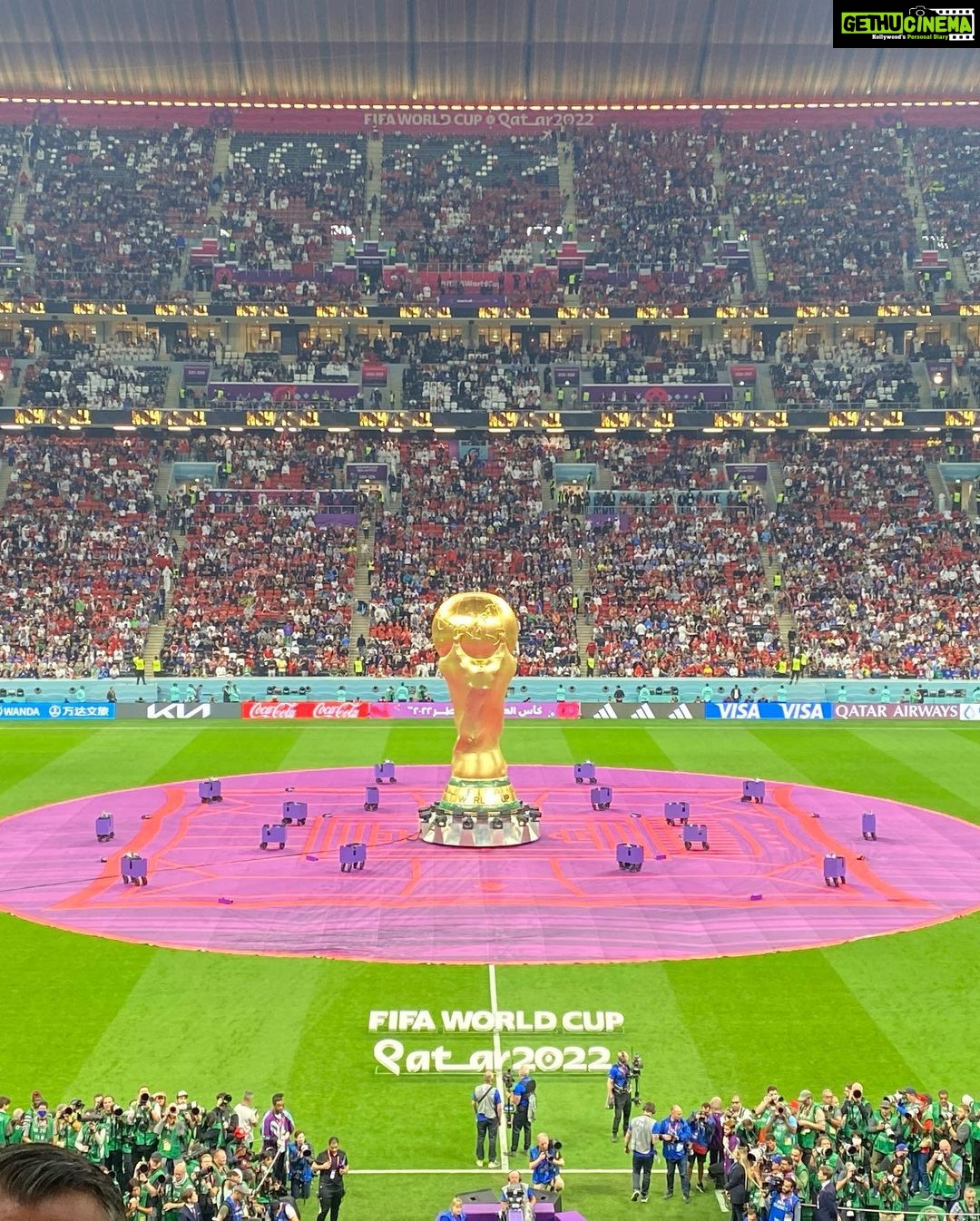 Aditya Roy Kapur Instagram - Scenes. Thank you @QatarAirways @HIAQatar @QatarExecutive #FIFAQatar22
