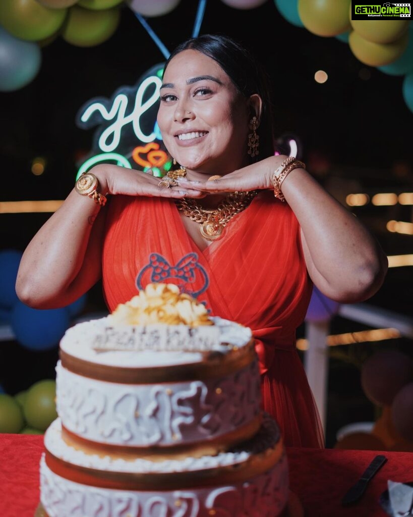 Afsana Khan Instagram - "Thank you for all the birthday wishes and for making my day extra special! 🙏🎉✨ Grateful for the love, laughter, and amazing memories. #BirthdayVibes #CheersToAnotherYear" Photography by- @deepikasdeepclicks
