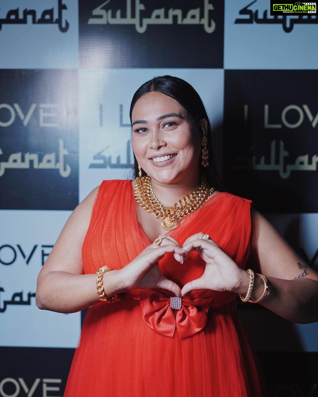 Afsana Khan Instagram - "Thank you for all the birthday wishes and for making my day extra special! 🙏🎉✨ Grateful for the love, laughter, and amazing memories. #BirthdayVibes #CheersToAnotherYear" Photography by- @deepikasdeepclicks