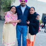 Afsana Khan Instagram - Happy birthday To U Dear Mumma gbu @charan_kaur5911 🎂❤️ @sidhu_moosewala 😭💔 vadda bai @sardarbalkaursidhu ❤️ #justiceforsidhumoosewala 🙏 Toronto, Ontario