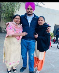 Afsana Khan Instagram - Happy birthday To U Dear Mumma gbu @charan_kaur5911 🎂❤️ @sidhu_moosewala 😭💔 vadda bai @sardarbalkaursidhu ❤️ #justiceforsidhumoosewala 🙏 Toronto, Ontario