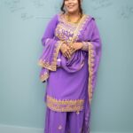 Afsana Khan Instagram - सूरज और चांद की ख्वाहिश नहीं मुझे, जहां दिल को सुकून मिले वहीं मेरे खुदा का दर है। makeup @beautyzone25 Beautiful outFit 💜 @fashionboutiqueedmonton 💜 #canadatour #canada #afsaajz #afsaajzforever #afsanakhan #justiceforsidhumoosewala 🙏 Edmonton, Alberta