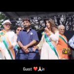 Afsana Khan Instagram - Shukar thanks to god 🤲❤️ਅੱਜ ਮੈਂ ਮਾਣ ਮਹਿਸੂਸ ਕਰ ਰਿਹਾ ਹਾਂ, 😀ਅਤੇ ਮੈਂ ਆਪਣੇ ਸਾਰੇ ਸਰੋਤਿਆਂ ਅਤੇ ਪ੍ਰਬੰਧਕਾਂ ਦਾ ਧੰਨਵਾਦ ਕਰਨਾ ਚਾਹੁੰਦਾ ਹਾਂ 🙏🏻❤️ਉਹ ਸਨਮਾਨ ਦਿੰਦੇ ਹਨ ਅਤੇ ਮੈਨੂੰ ਮਲਿਕਾ ਸ਼ੇਰਾਵਤ ਦੇ ਨਾਲ ਪ੍ਰੇਡ ਵਿੱਚ ਮਹਿਮਾਨ ਵਜੋਂ ਲੈ ਜਾਂਦੇ ਹਨ। @khudaabaksh @mallikasherawat ❤️🙏🏻 indian prade. In NEW YORK ❤️🙏🏻