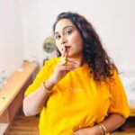 Afsana Khan Instagram - कुछ आपका अंदाज है कुछ मौसम रंगीन है, तारीफ करूँ या चुप रहूँ, जर्म दोनों संगीन है. 🌻💛 Delhi, India