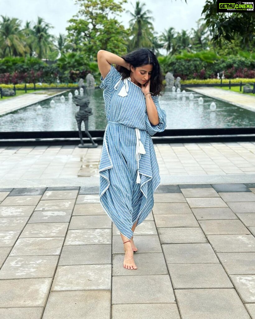Aishwarya Sharma Bhatt Instagram - Smiling because I am true to my self ❤ Styled by : @purvabansal5 Outfit by : @riminayakindia PR : @poppublishmedia #aishwaryasharma #traveldiaries #ootd