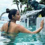 Aishwarya Sharma Bhatt Instagram - Main paani paani ho gayi 🤣 #aishwaryasharma #thailand #thailanddiaries #krabi #vacaymode #honeymoonperiod Amari Vogue Krabi