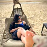 Aishwarya Sharma Bhatt Instagram - Pose eaise do ki 4 log puchein.. photo kisne khichi 🤣🤣 Outfit: @theactivestory.clothing Styling: @styling.your.soul #aishwaryasharma #neilbhatt neilkiaish #beach #krabi #thailanddiaries #honeymoonperiod #vacation # Amari Vogue Krabi