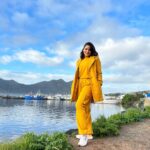 Aishwarya Sharma Bhatt Instagram - Feeling Yellawesome 💛 Outfit: @chkokko Styling: @styling.your.soul Shoes: @adidasindia Stylist @stylebysaachivj Team @sanzimehta777 @nehha_o #aishwaryasharma #khatronkekhiladi #khatronkekhiladi13 #kkk13 #capetown #southafrica #ootd #pictureoftheday #missingcapetown #colorstv