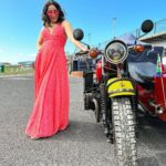 Aishwarya Sharma Bhatt Instagram – Hello Darling ❤️

Styled by : @purvabansal5 
Outfit by :  @unfoldbysahiba

#aishwaryasharma #khatrokekhiladi #khatronkekhiladi13 #kkk13 #sidecarbike #capetown #southafrica Cape Town, South Africa
