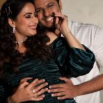 Aishwarya Sharma Bhatt Instagram - I miss annoying you so much 😂🤣 Chavanniii Athannii 🤣🤣🤣 #makeuproomstory #aishwaryasharma #neilbhatt #neilkiaish #bts